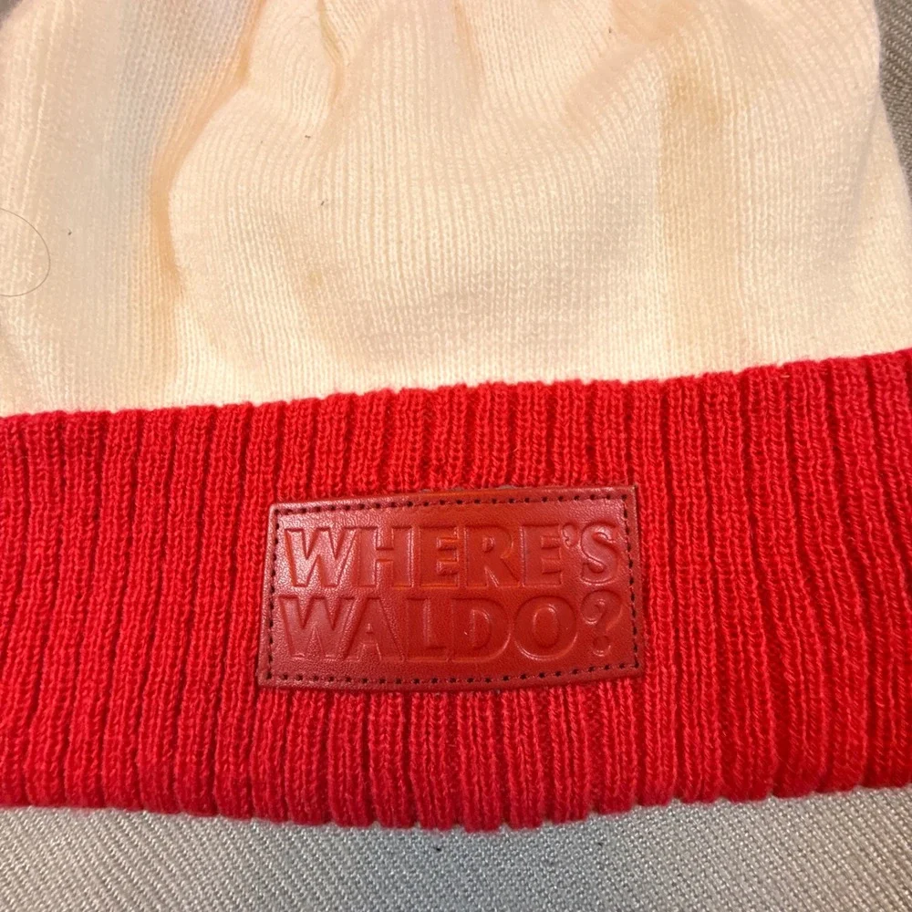 Wheres Waldo Red White Striped Knit Beanie Pom Pom Hat Costume Accessory 2262